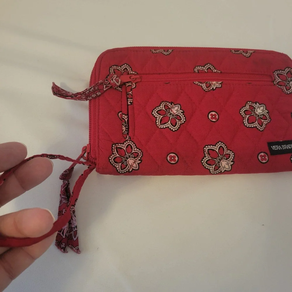 Vera Bradley Zip Around Wallet Women Red Bandana Quilted Organizer Retired  Wris